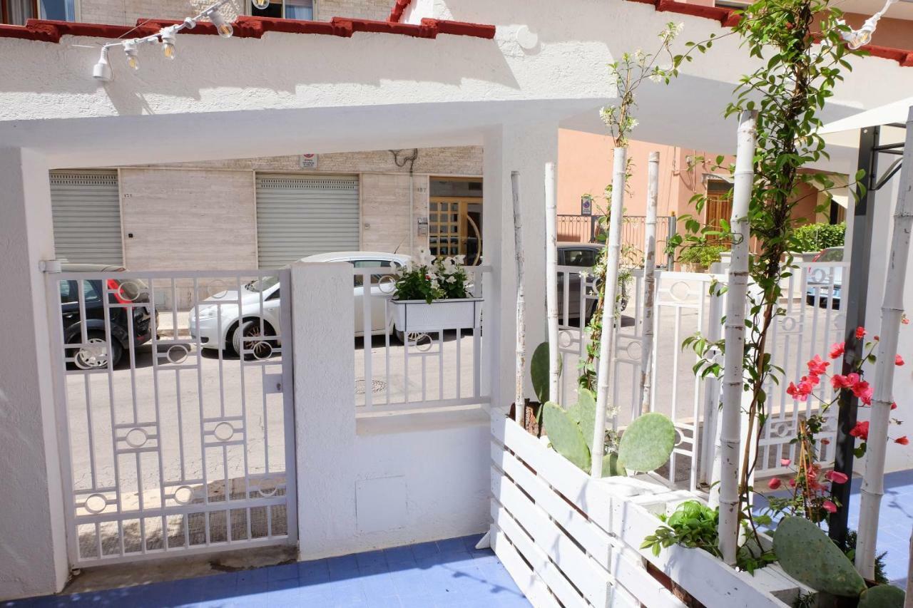 Villa La Dimora Al Mare à Monopoli Extérieur photo